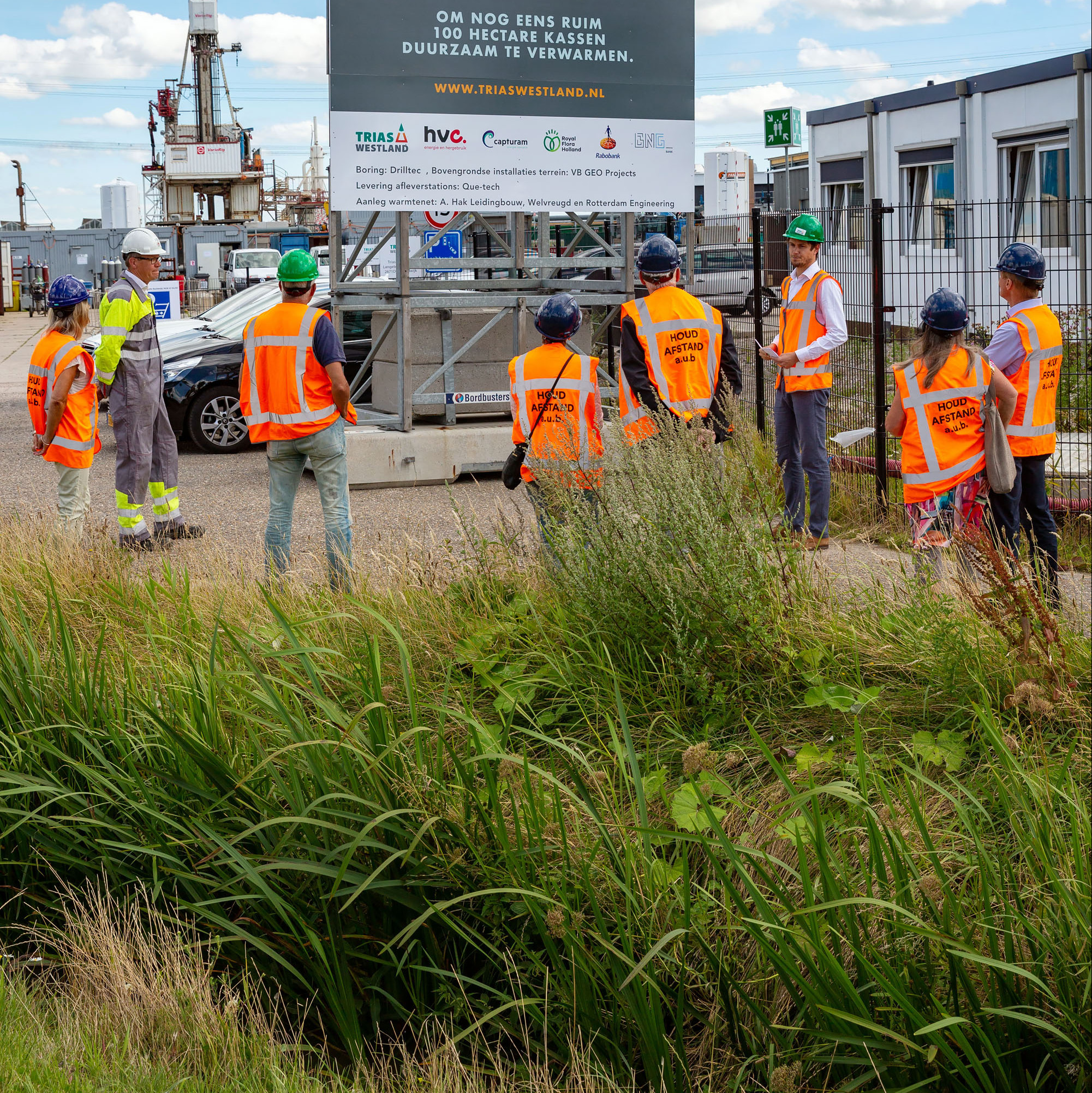 omwonenden op bezoek Trias Westland.jpg omwonenden op bezoek Trias Westland.jpg